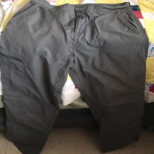 Like new Columbia men's outdoor pants 32x30